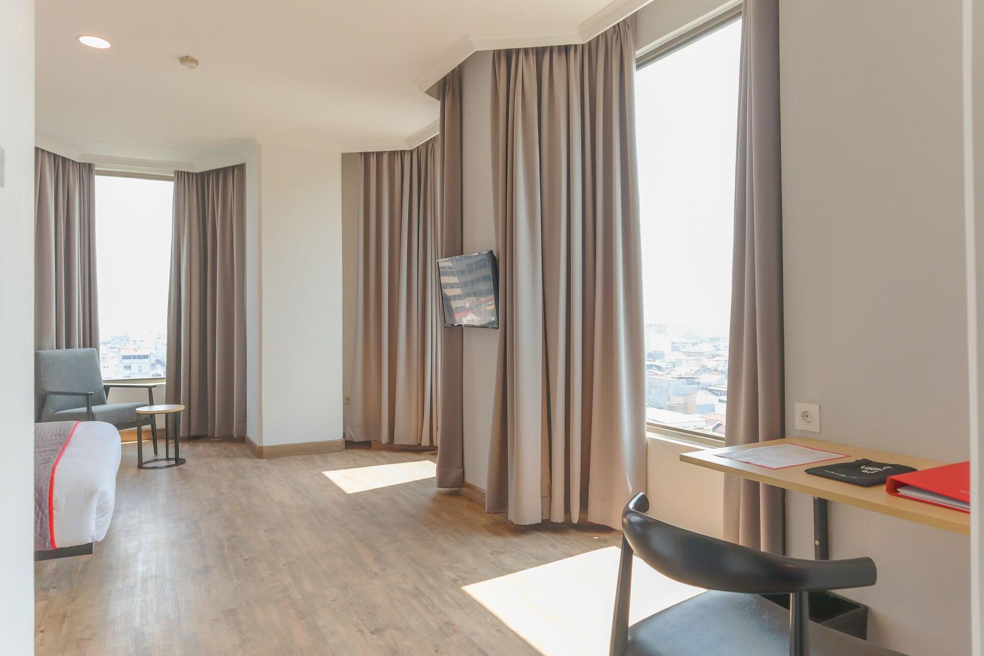 OYO Townhouse 2 Hotel Gunung Sahari Jakarta Exterior foto